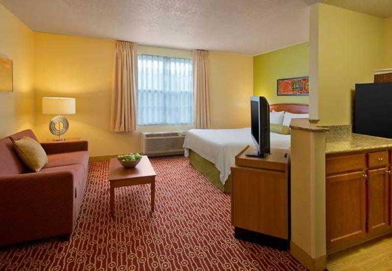 Towneplace By Marriott Cleveland Hotel Westlake