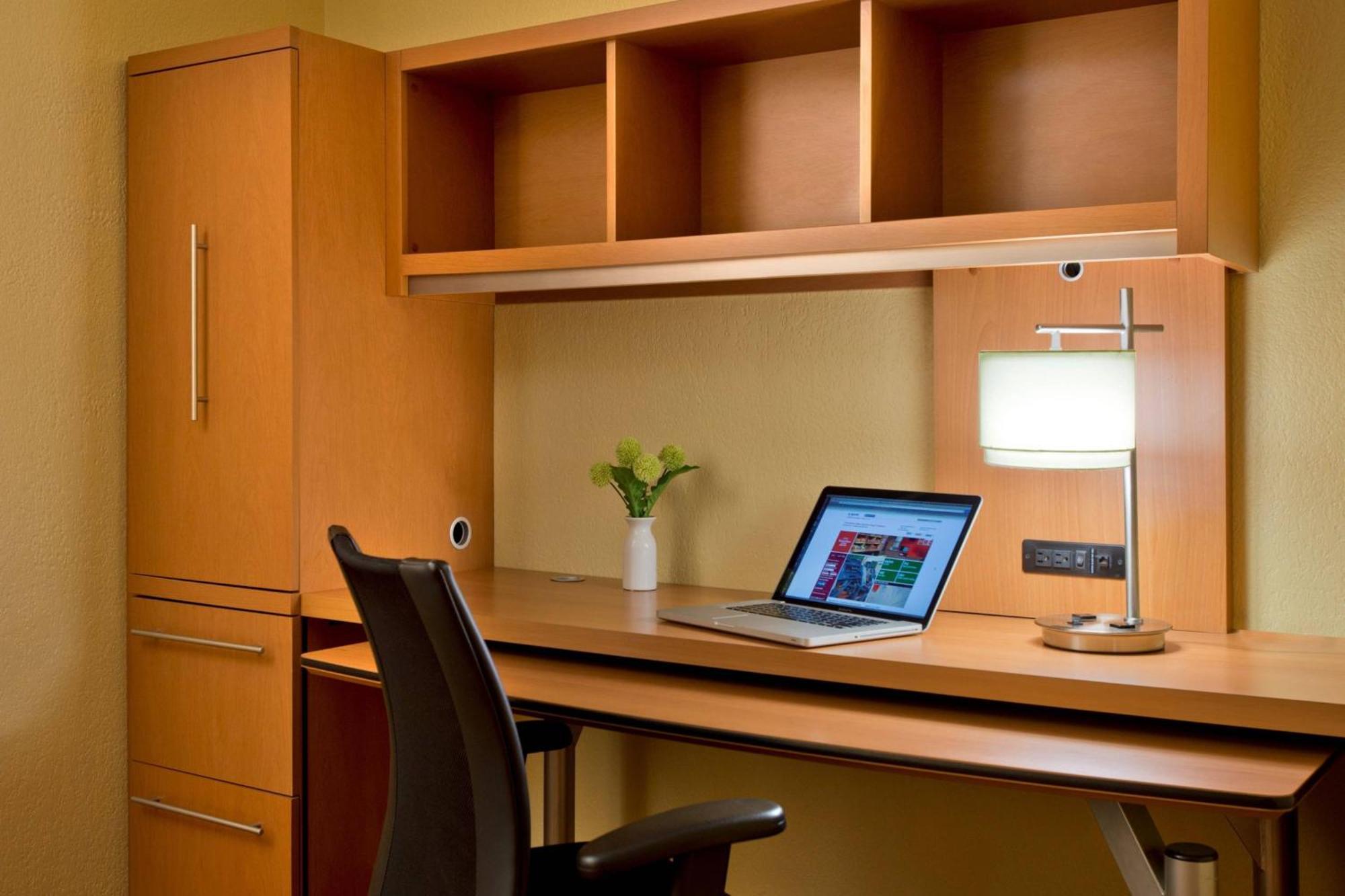 Hotel Towneplace By Marriott Cleveland Westlake