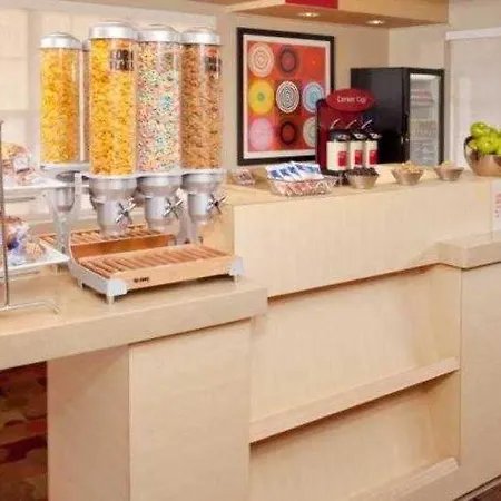 Towneplace Suites By Marriott Cleveland Westlake 